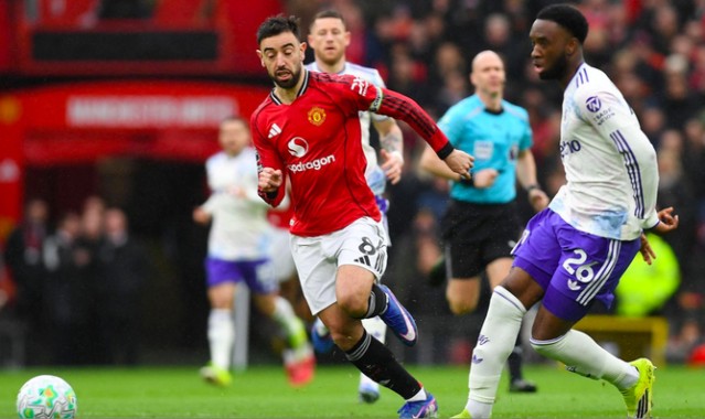 半岛体育-1-3！输掉“6分之战” 5.5亿战舰7轮1胜仅拿5分 欧冠资格岌岌可危|曼联|维拉|B费|阿斯顿维拉|纽卡斯尔_新浪体育_新浪新闻