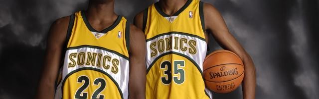 半岛体育-杰夫·格林梦回2010 时过境迁他仍是KD最亲密战友